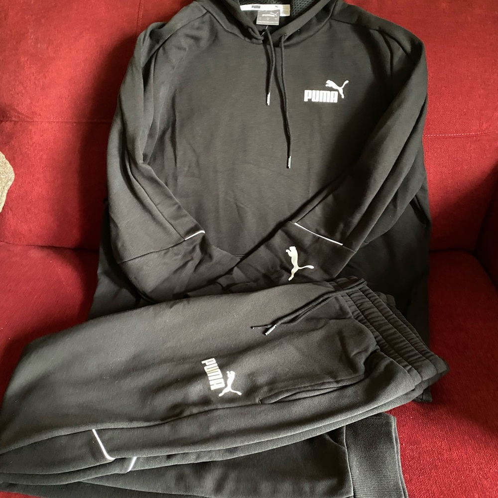 NWT MEN’S PUMA HOODED SMOOTH BREATHABLE SWEATSUIT